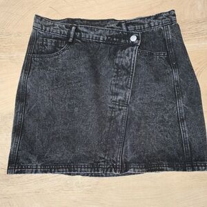 Gilli Black Washed Denim Mini Skirt
